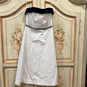 Vanessa Fox white and navy strapless dress size 2